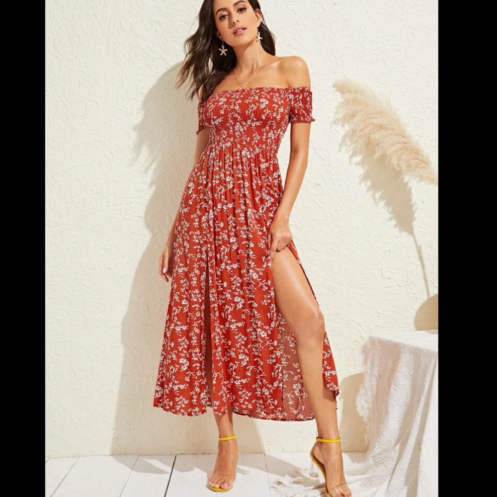SHEIN Katy Perry’s Picks Ditsy Foral Smocked M-Slit MIDI Dress
